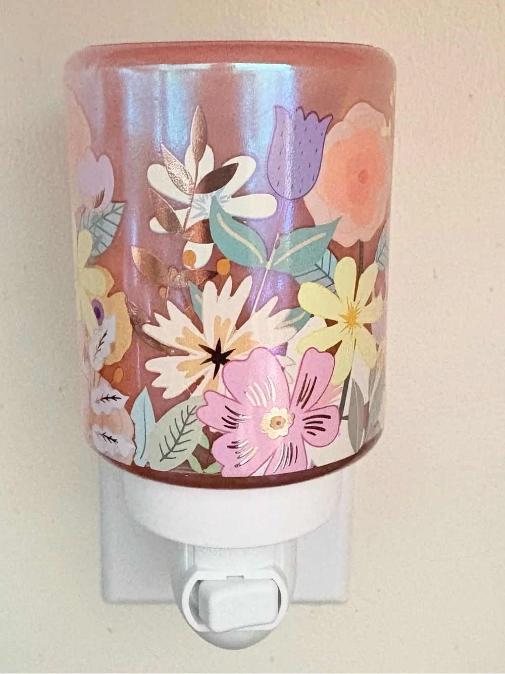 Scentsy Iridescent Floral Nightlight Wax Warmer